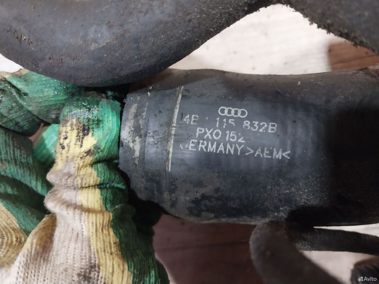 Патрубок воздушного фильтра Volkswagen Passat B5 — фото 6