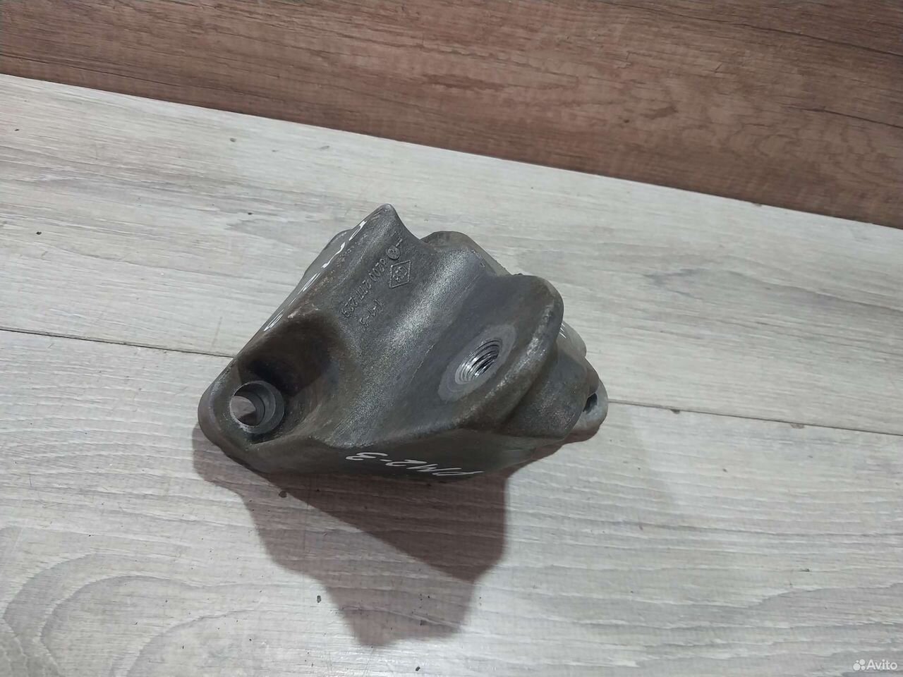 Кронштейн двигателя Renault Megan 2 1.5 K9K tdi — фото 4