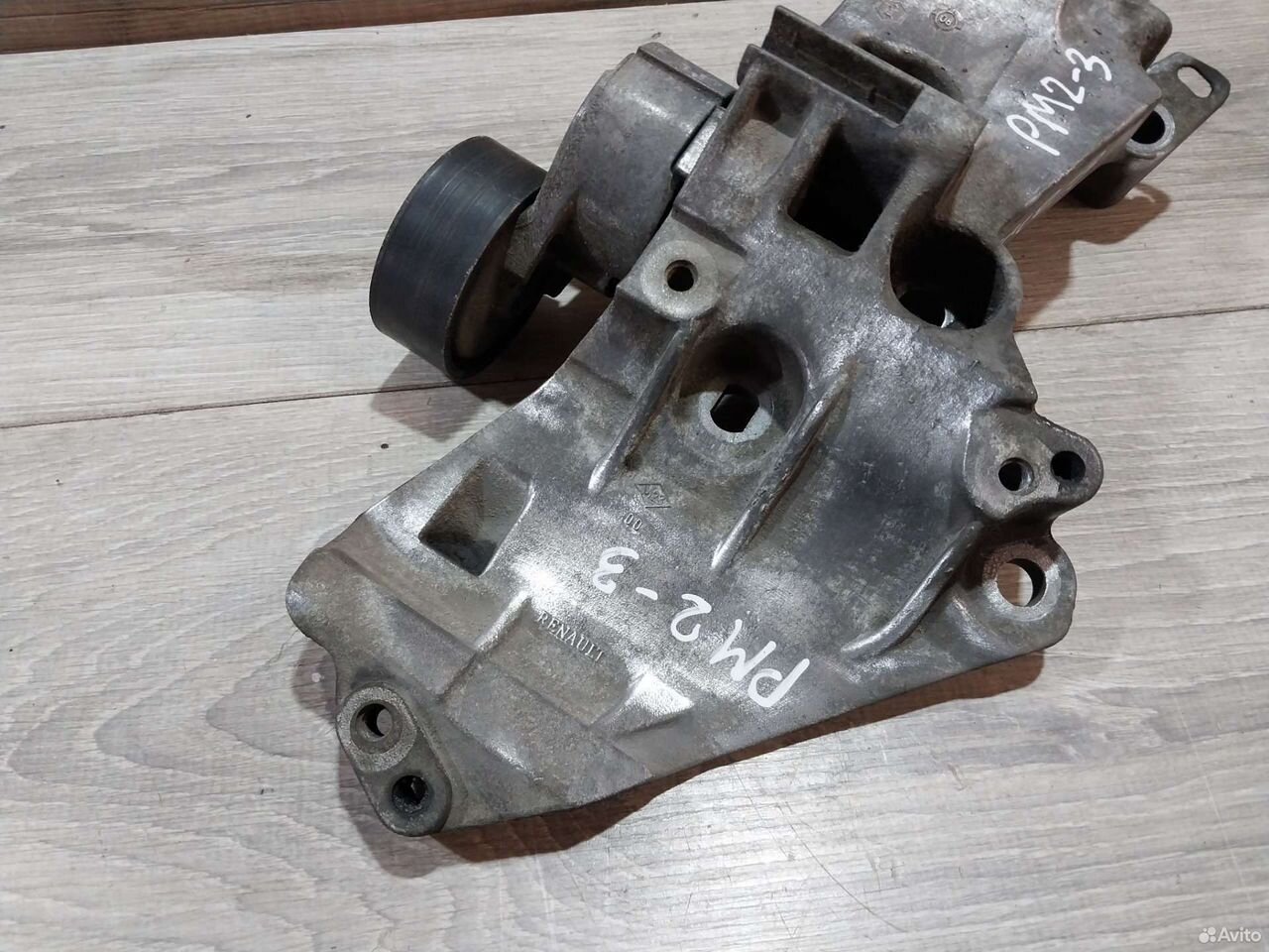 Кронштейн генератора Renault Megan 2 1.5 K9K — фото 3
