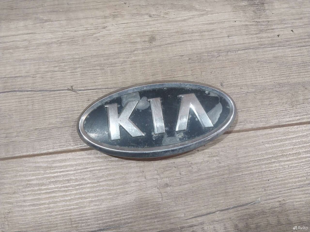 Эмблема бампера Kia Ceed ED шильдик киа
