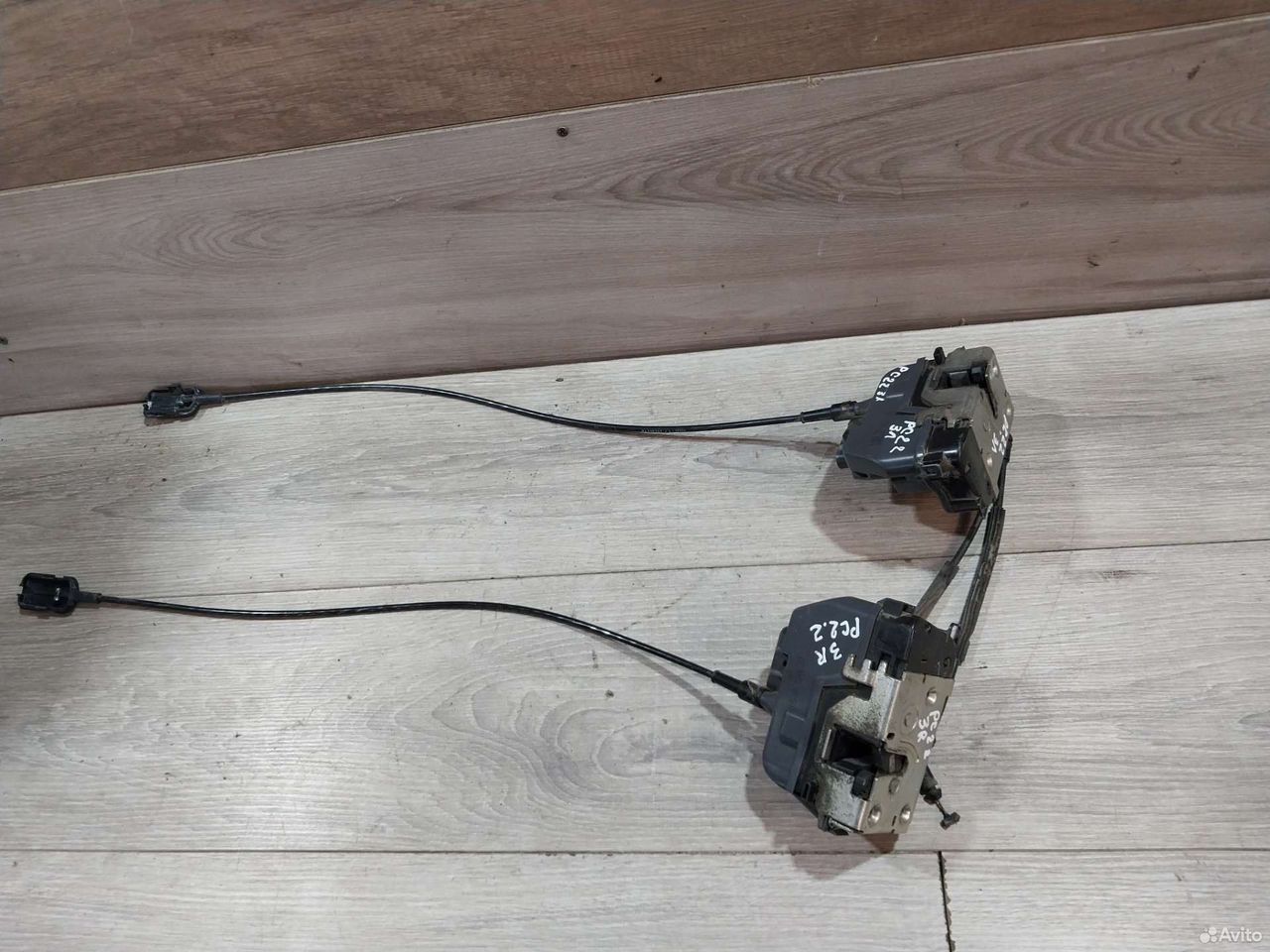 Замок двери задний Renault Scenic 2