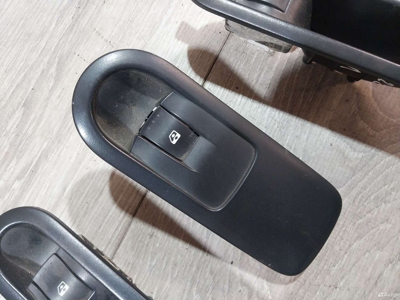 Кнопки стеклоподьемников Renault Scenic 2 — фото 3