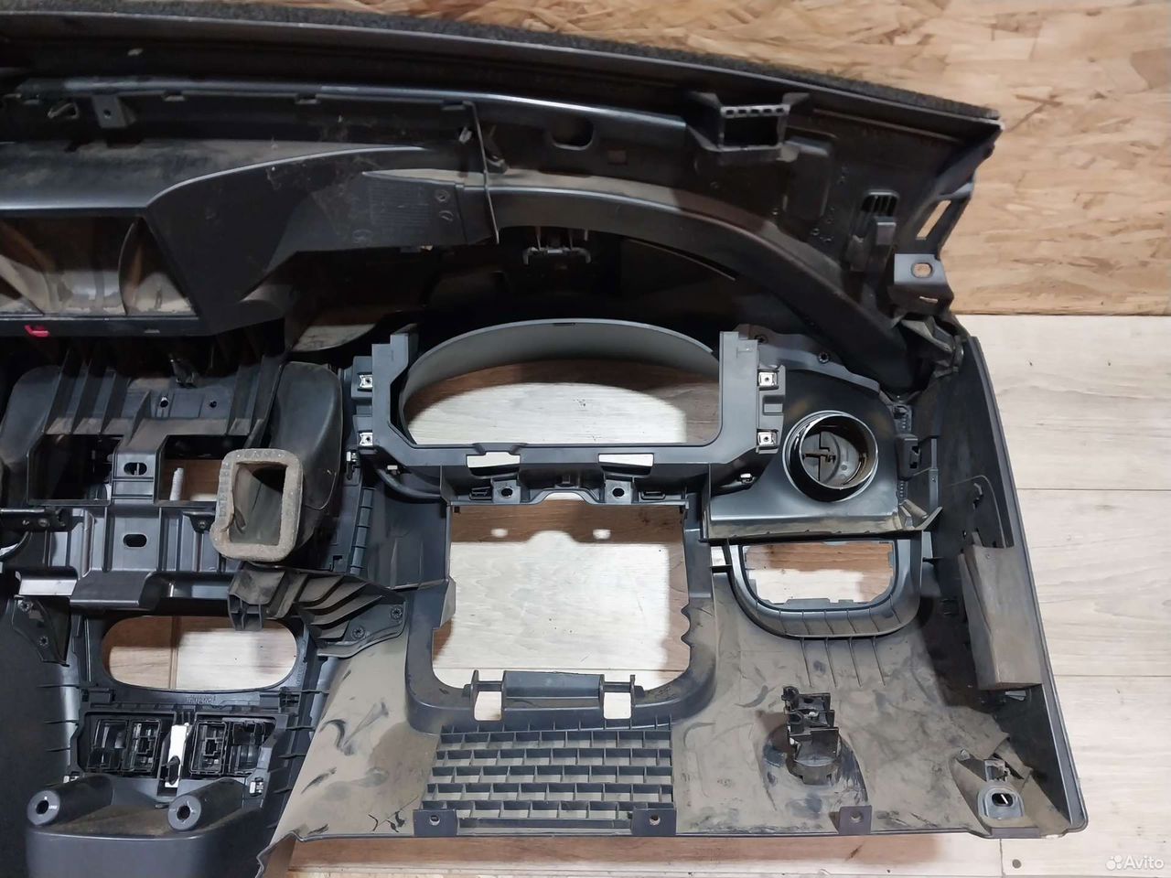 Торпеда Renault Logan 2 без Airbag панель салона — фото 9