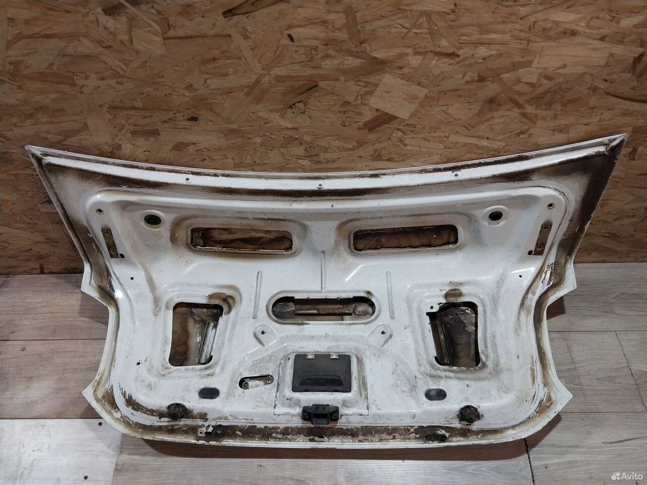 Крышка багажника Renault Logan 2 — фото 9