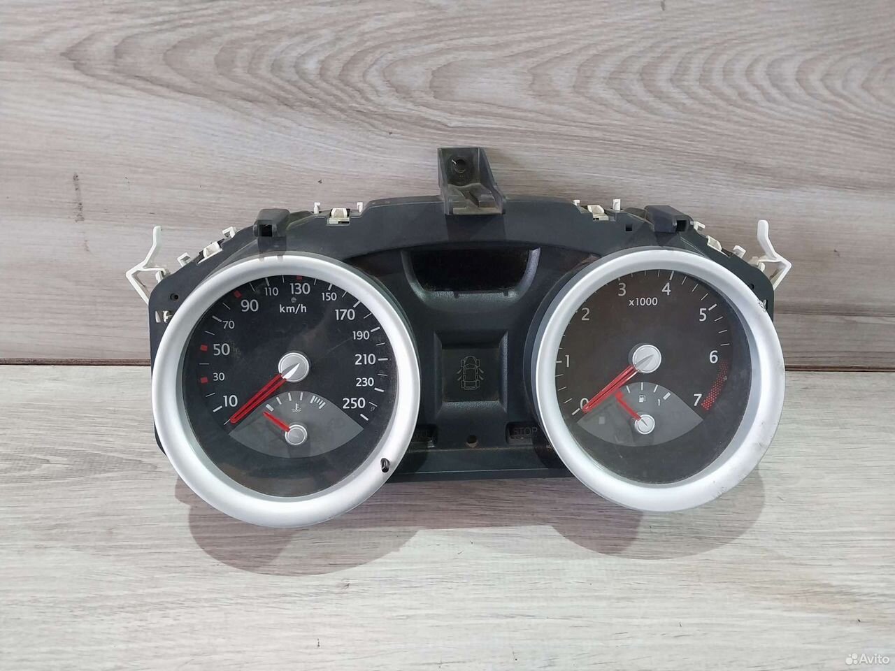 Панель приборов Renault Megan 2 1.6