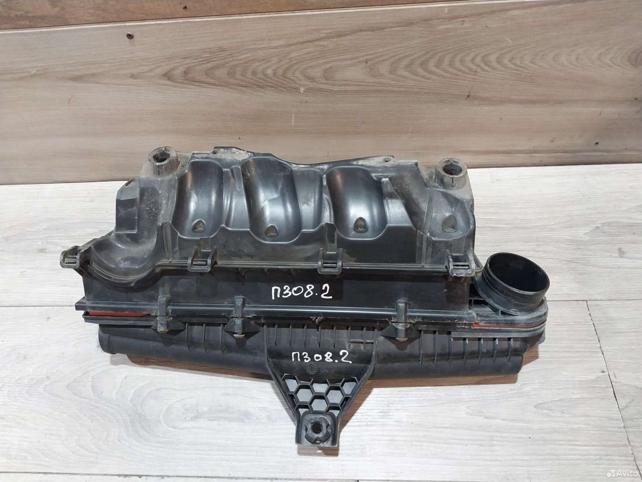 Корпус воздушного фильтра Peugeot 308 1.6