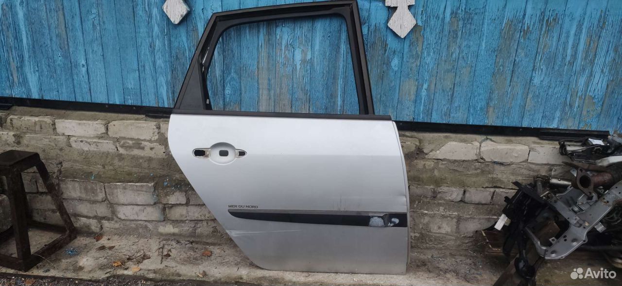 Дверь задняя правая Renault Scenic 2