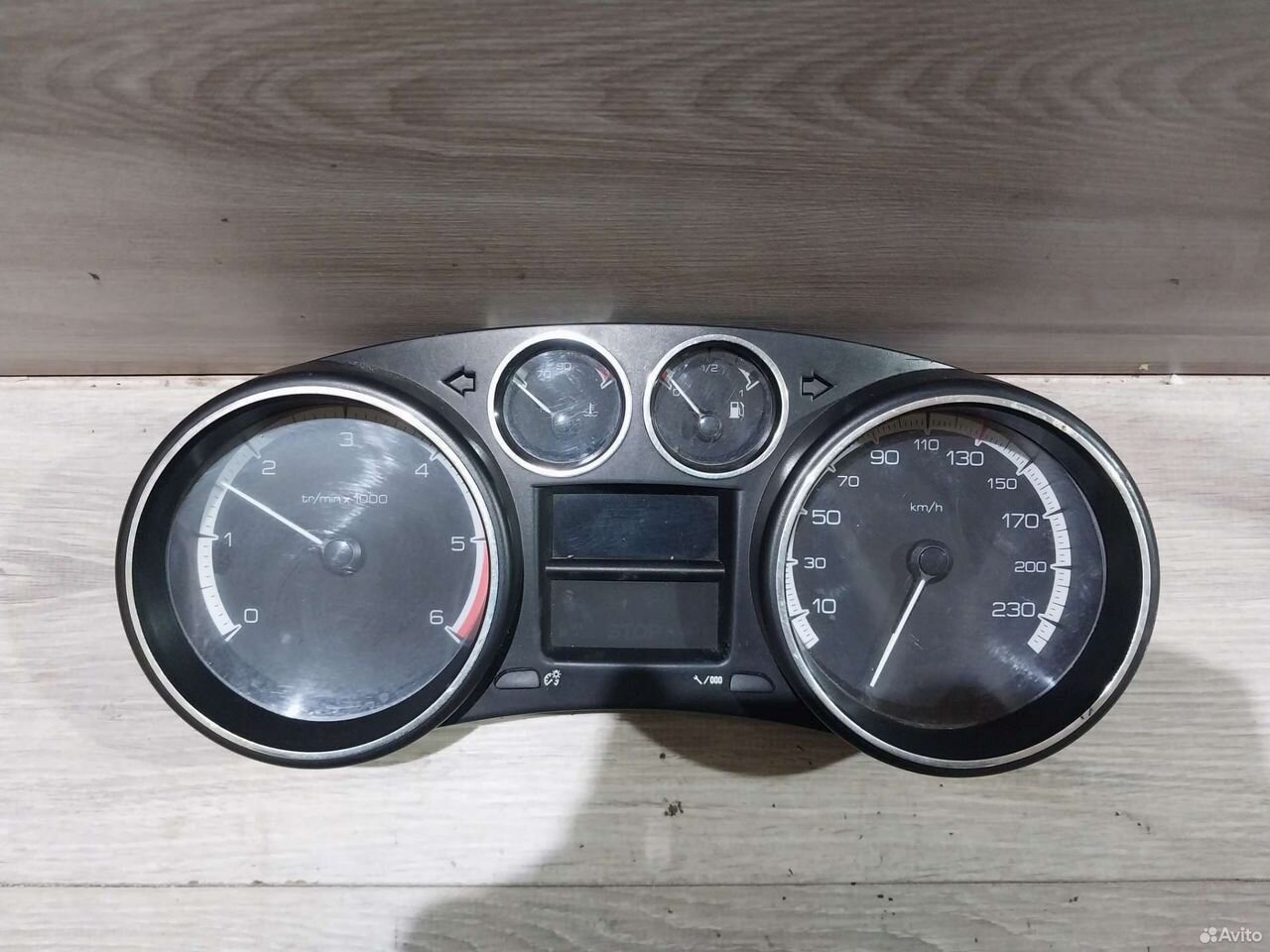 Панель приборов Peugeot 408 1.6 дизель