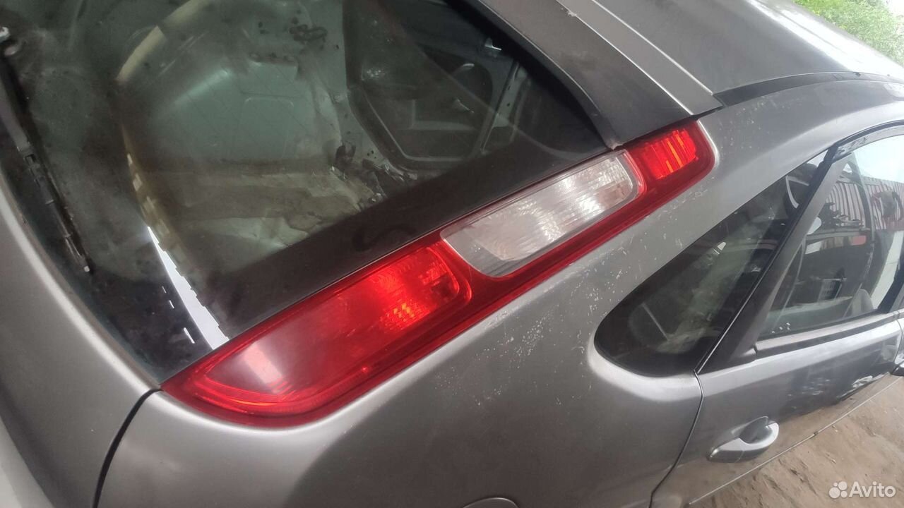 Фонарь Ford Focus 2 хэтчбек — фото 2