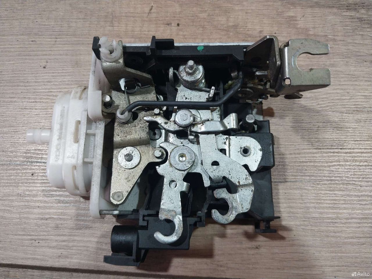 Замок двери передний правый Audi A4 B5 — фото 7