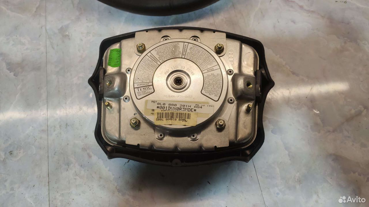 Рулевое колесо в сборе Audi A3 8L с дефектом — фото 3