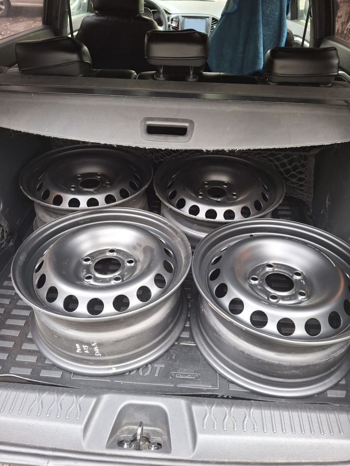 Фото покупателя к отзыву на «Штампованные диски Renault 6.5×R15 5×114.3»