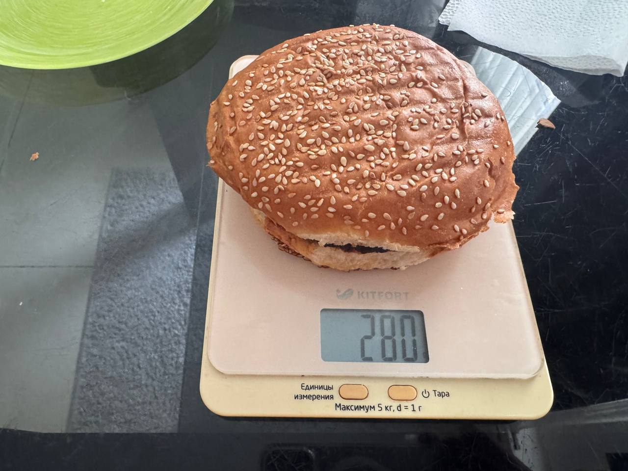 🔥 «Бургерс»: гамбургер за 200 ₽, где вкус понятнее, чем интерьер