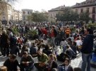 Jovenes_madrilenos_asisten_botellon.jpg