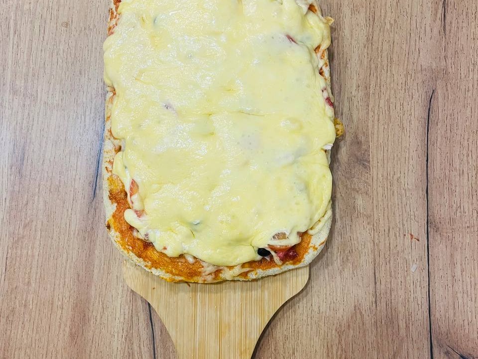 Пицца мясная  на римской основе