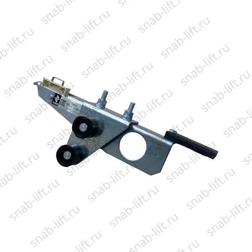 Замок ДШ дверей шахты ПРАВЫЙ 1000ПСБ.06.03.510Е КМЗ