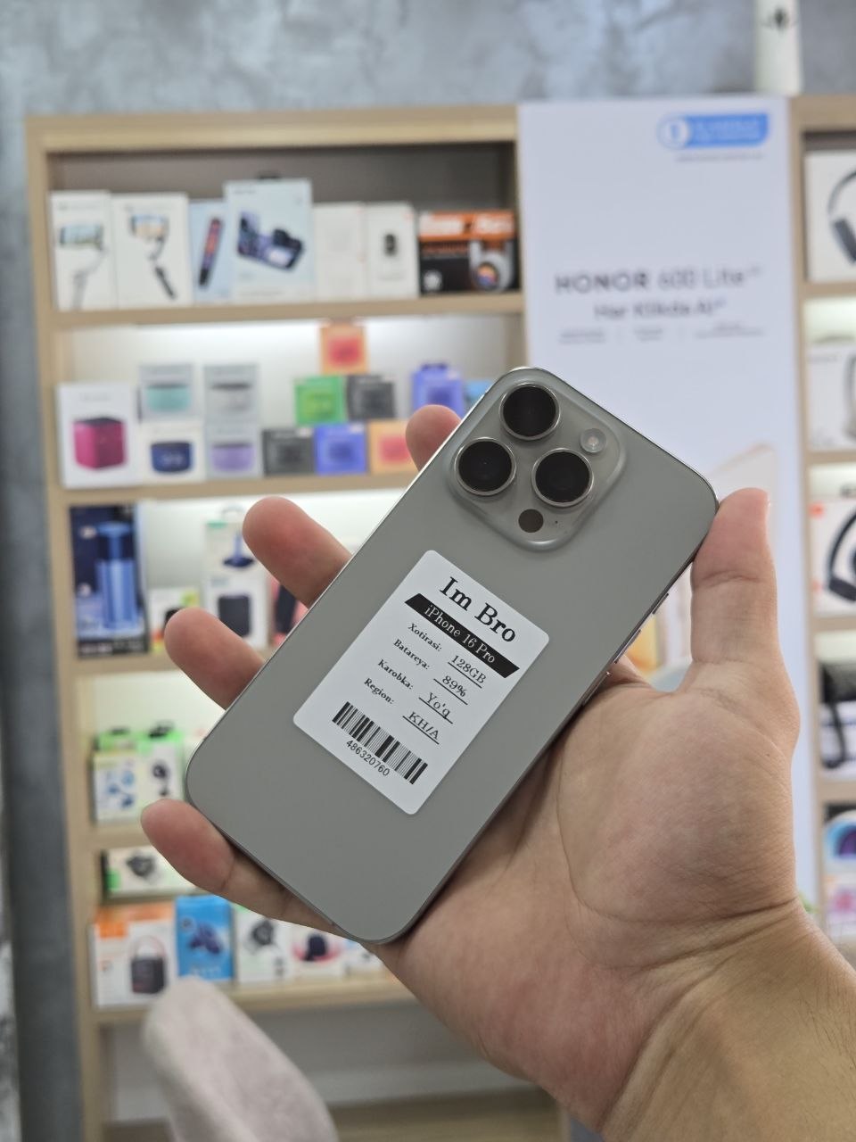 iPhone 16 Pro 128GB Natural