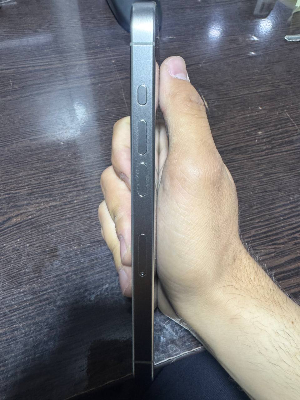 iPhone 15 Pro 128GB Natural Titanium