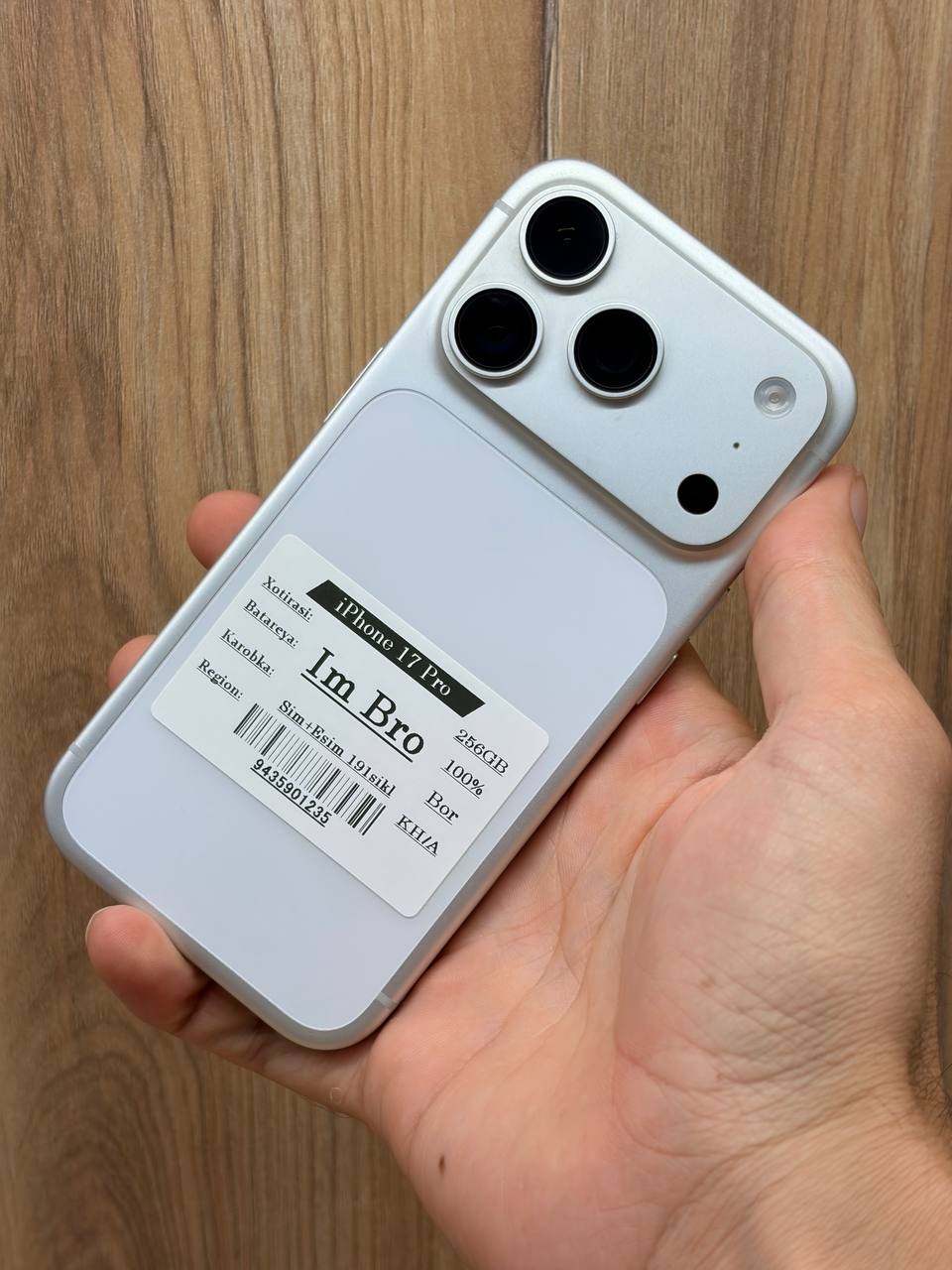iPhone 17 Pro 256GB Silver (1225$)