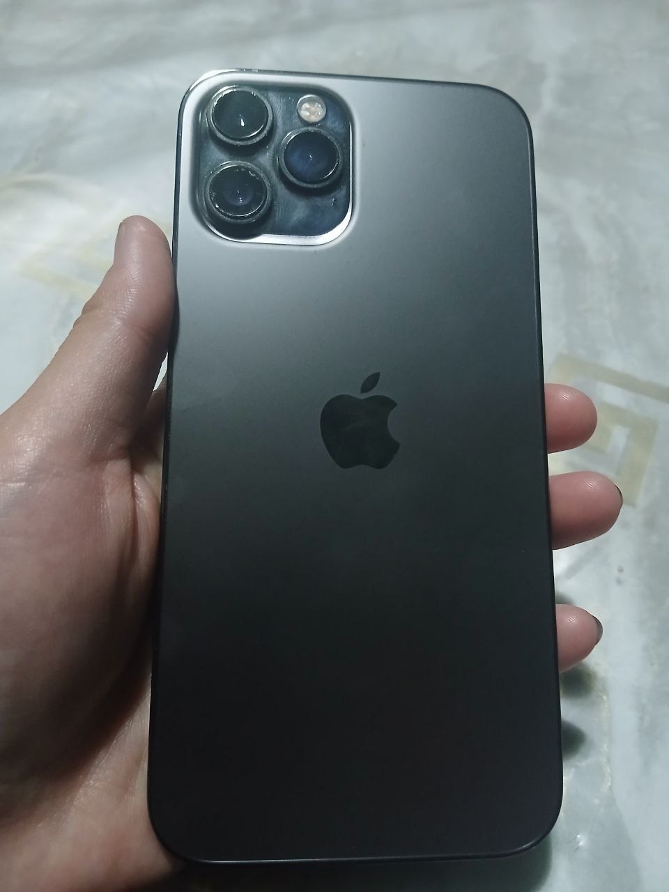 iPhone 12 Pro Max sotiladi