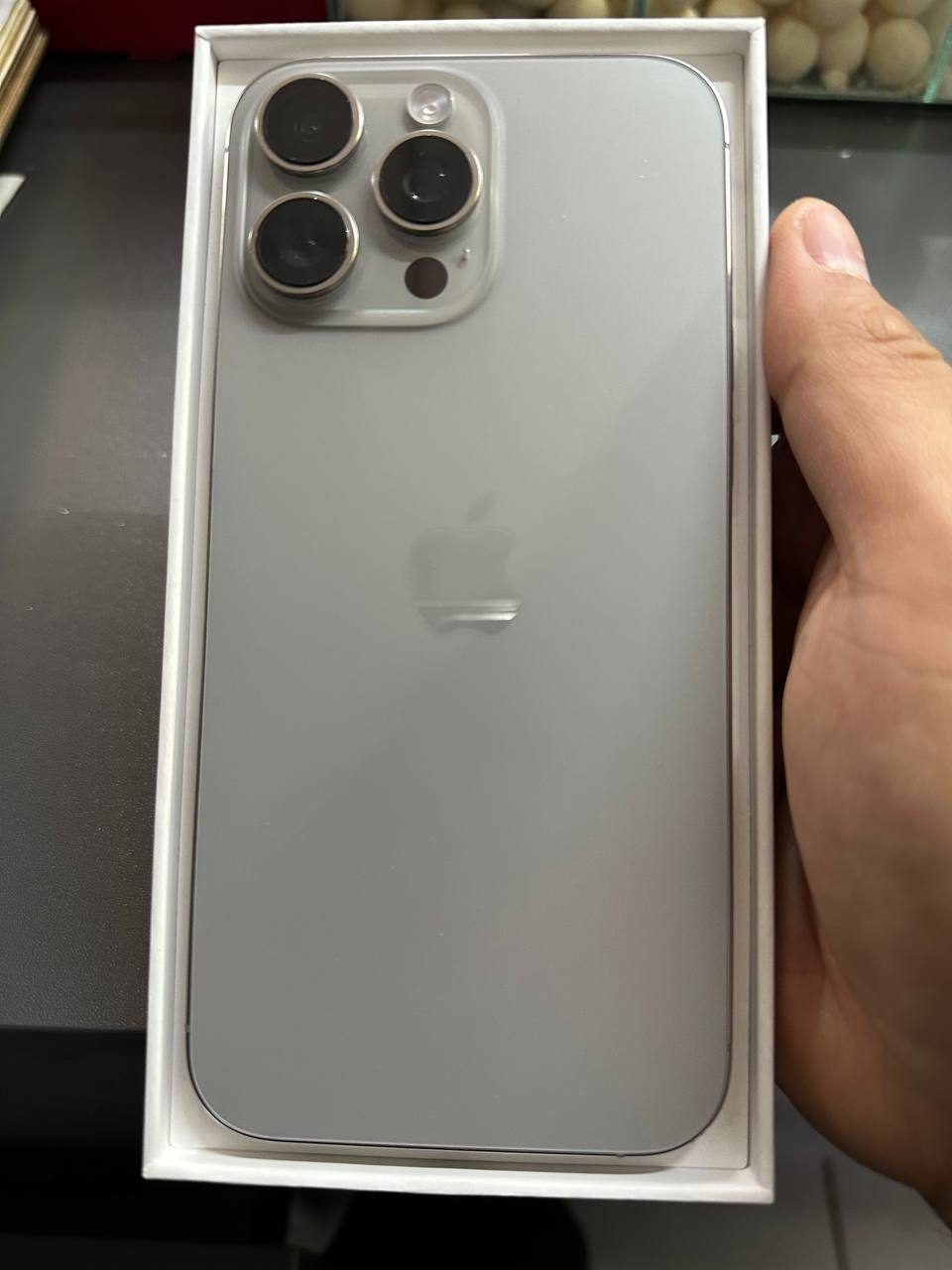 Elon nomi iPhone 16 Pro Max 256GB sotiladi — Holati ideal, hamma narsasi bor