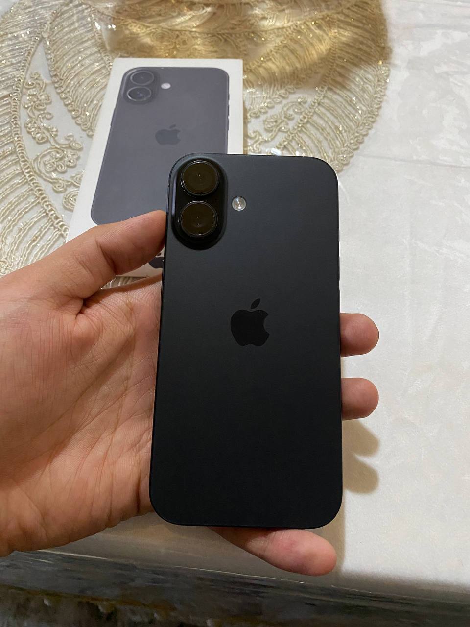 iPhone 16 128GB sotiladi — Holati ideal, hamma narsasi joyida