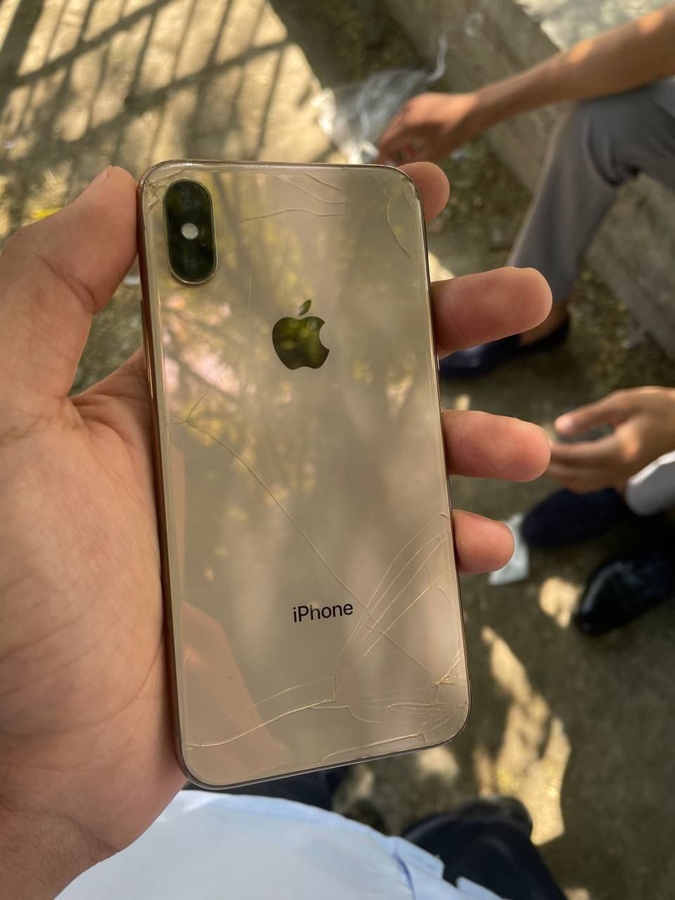 iPhone XS 64GB Gold