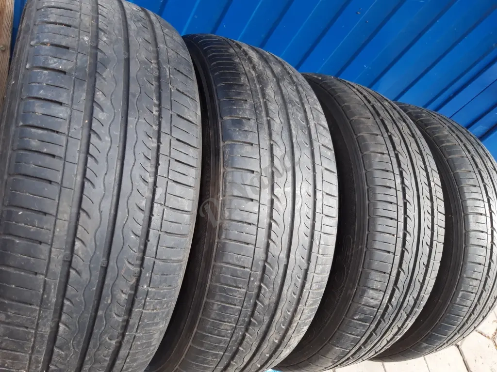 Комплект (4шт) летних шин бу марки KUMHO SOLUS размер 20560 R16 ( KH17)