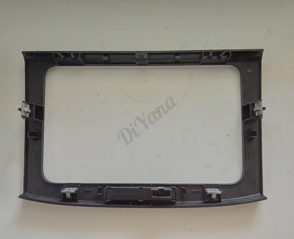 Рамка магнитолы volkswagen Passat b6