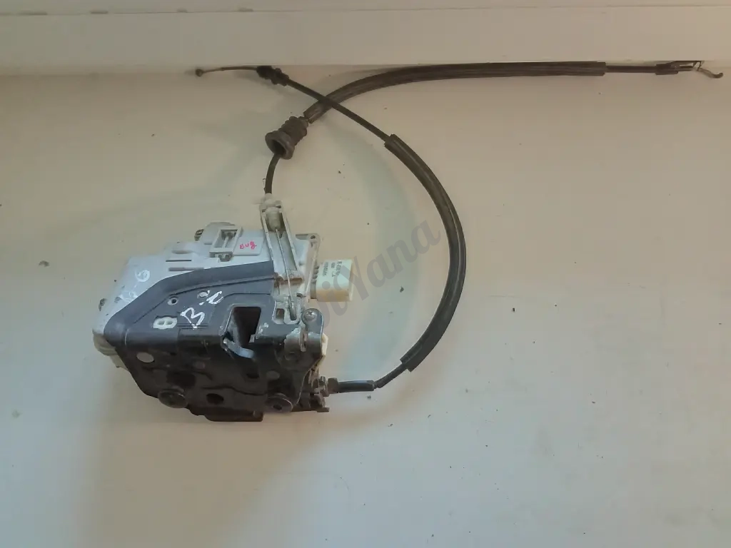 Замок водительской двери volkswagen Passat b6