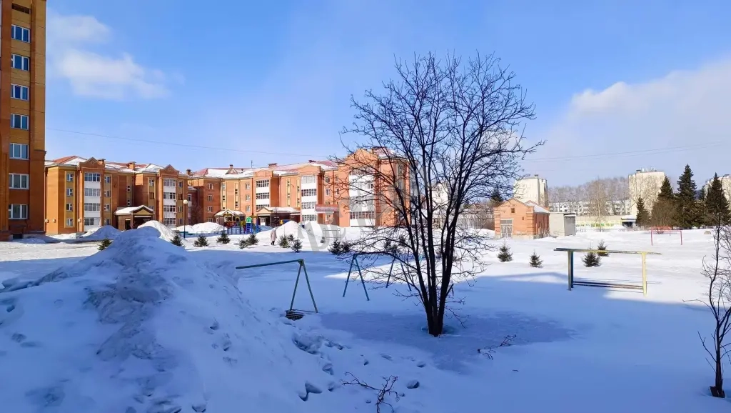 Продам 2-х комнатную квартиру в кирпичном доме