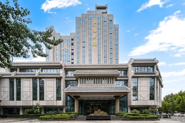GUANGXI HOTEL 4*
