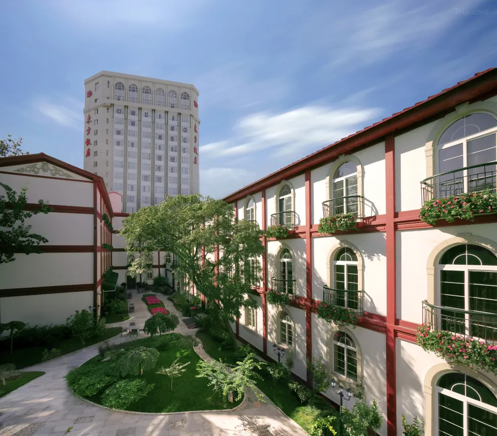 Beijing Dongfang Hotel 4*