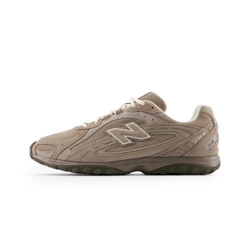 New Balance 204L miu Тонкая кожаная подошва, шнурки, немецкий тренировочный стиль, поддержка свода стопы, низкие повседневные туфли, унисекс, светло-коричневый цвет.