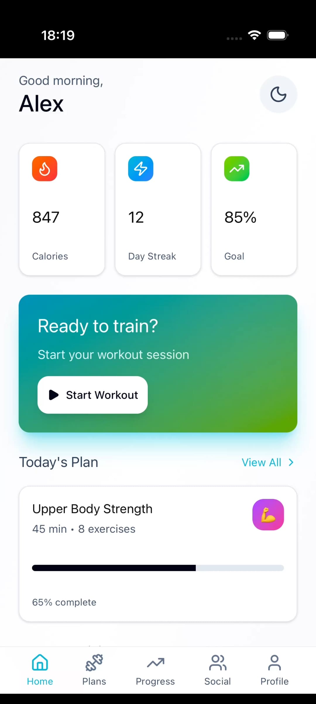 Интерактивный прототип фитнес-приложения с трекингом и социальными функциями