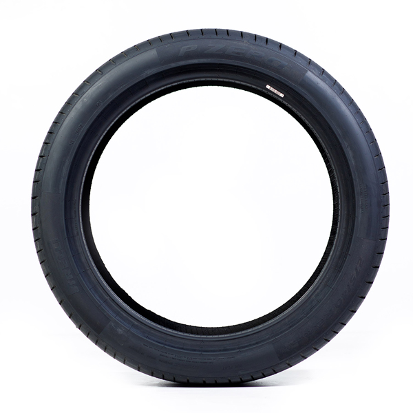 (старше 3х лет) R18 265/40 Pirelli P Zero 101Y XL