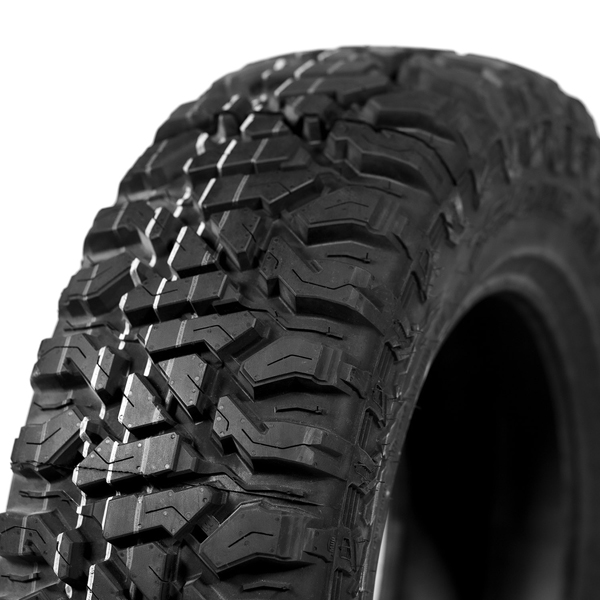 R16 195/75 C Kama Flame M/T LCV 107/105N