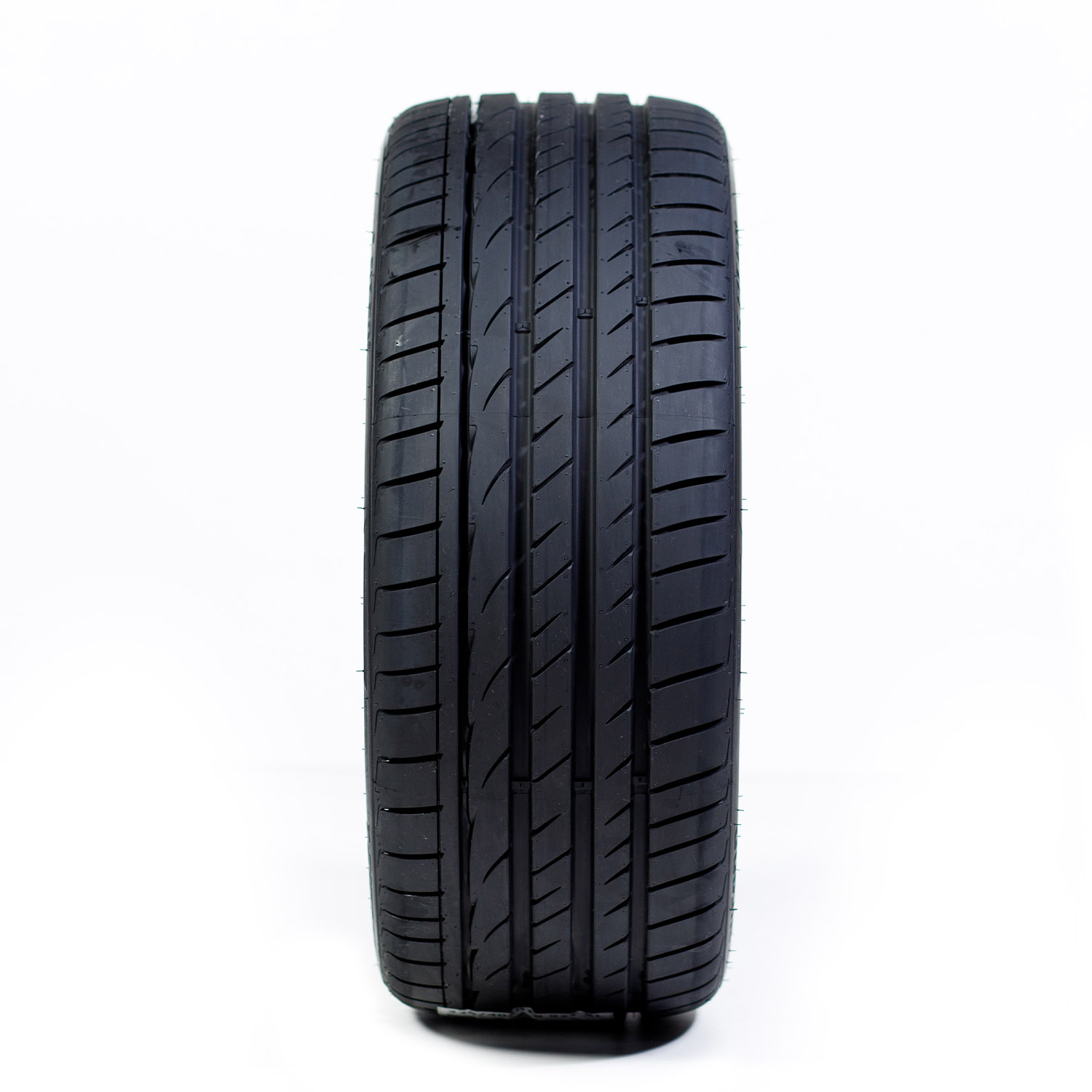 R18 225/60 Laufenn S-FIT EQ (LK01) 100H R18 225/60 Laufenn S-FIT EQ (LK01) 100H