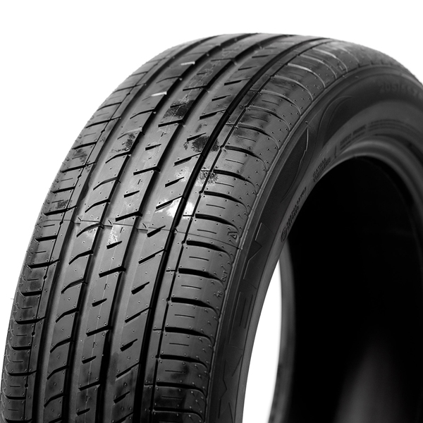 R17 215/55 Nexen N'FERA SU1 94V