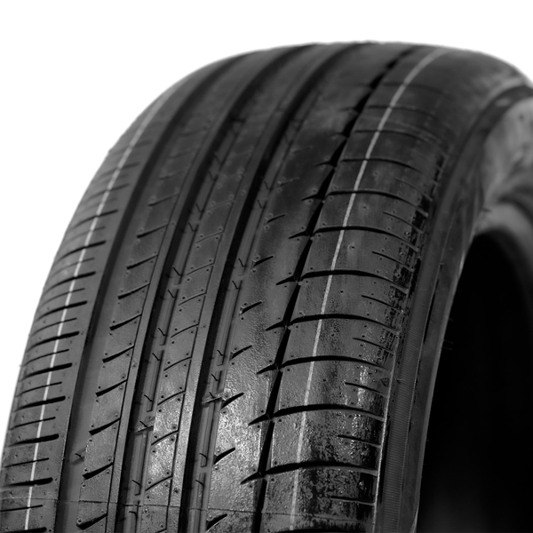 R22 275/40 Triangle TH201 108Y