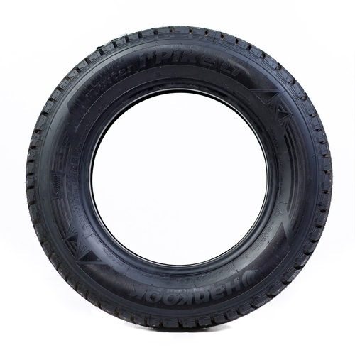 R16 205/75 C Hankook RW09 110/108R STUD R16 205/75 C Hankook RW09 110/108R STUD