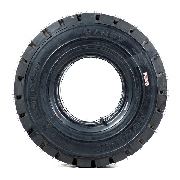 9.00R20 Advance GLR07 TTF 160A5 14 P.R. 9.00R20 Advance GLR07 TTF 160A5 14 P.R.