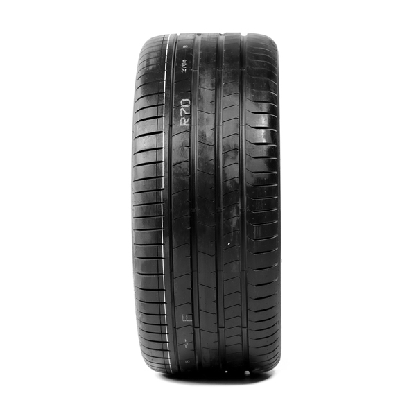 R20 275/35 Pirelli P Zero Run Flat L.S. 102Y R20 275/35 Pirelli P Zero Run Flat L.S. 102Y