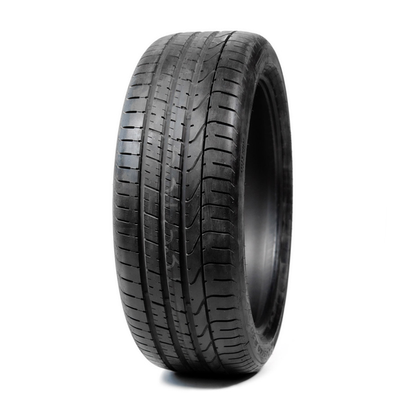 R18 245/40 Pirelli P Zero  97Y XL