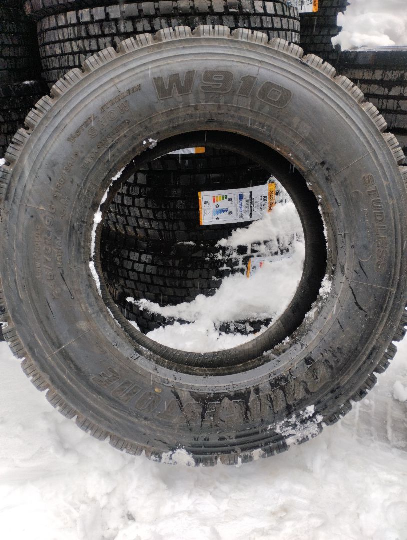 А/ш б/у R19.5 245/70 Bridgstone W910 (Япония) 136/134J А/ш б/у R19.5 245/70 Bridgstone W910 (Япония) 136/134J