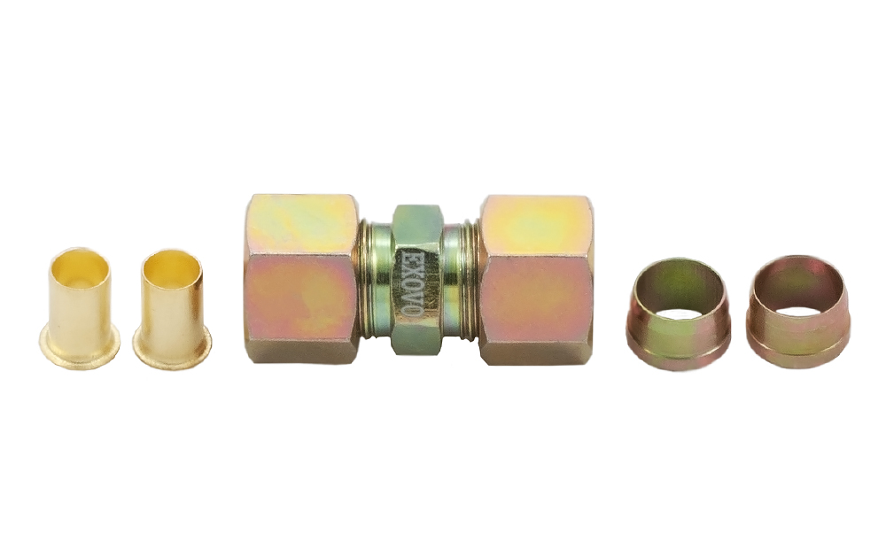 Муфта пневмосистемы прямая 12/12 латунная, разборная EXOVO 01467E