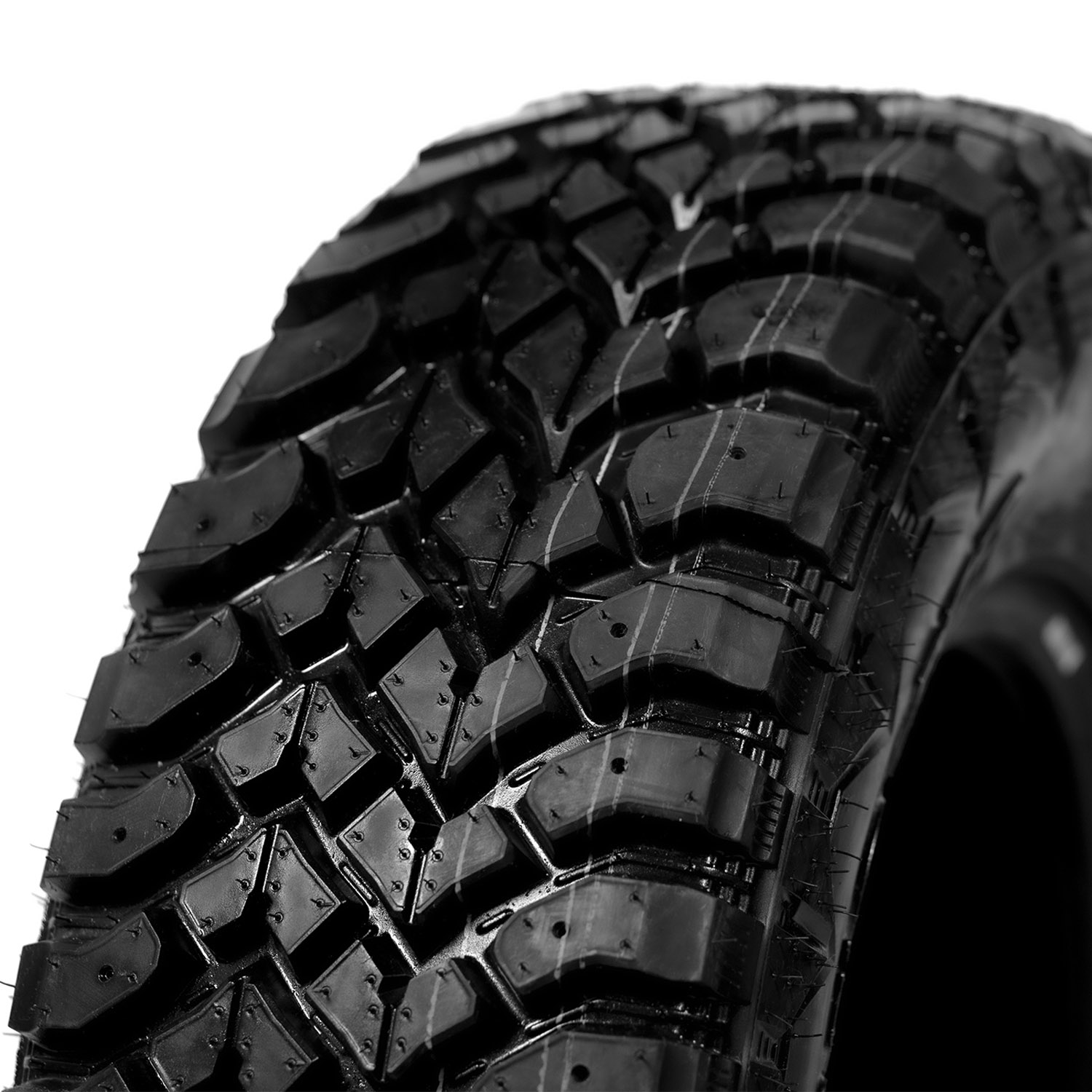 R15 295/70 Hankook Dynapro MT RT03 110Q