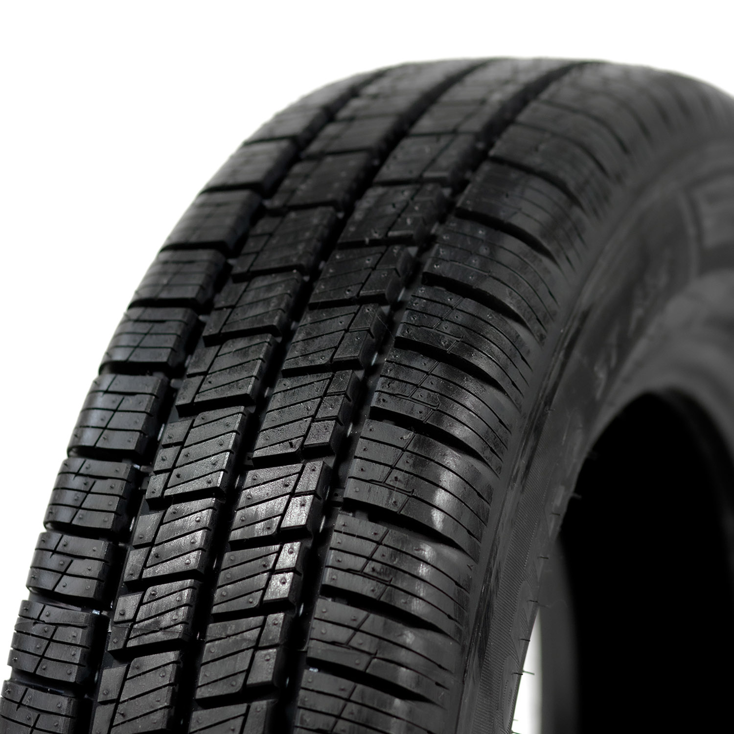 R16 225/75 C Hankook Vantra RA30 121/120R