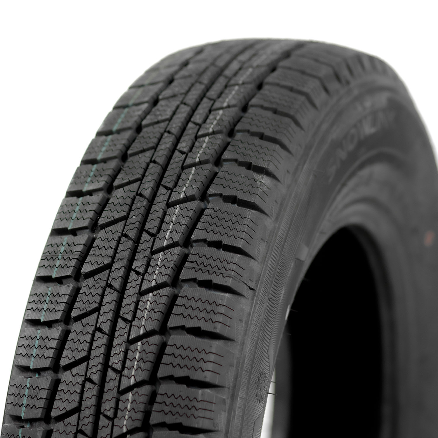 R15 215/70 C Triangle LL01 109/107S