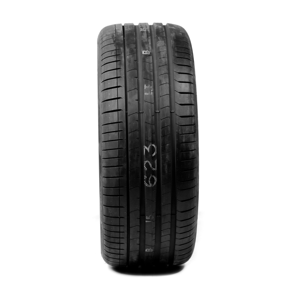 R18 275/40 Pirelli P-ZERO LUXURY SALOON (*) Run Flat XL 103Y
